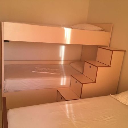 Seanfinity Apartments Vlorë Buitenkant foto